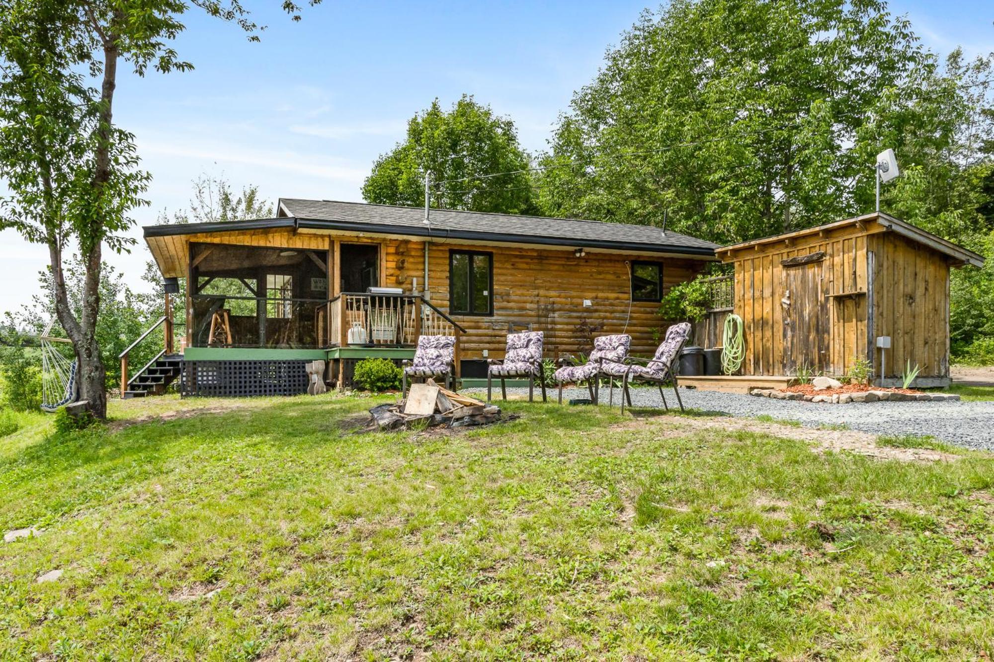 Cozy Cabin With Large Cedar Hot Tub Vila Chelmsford Exterior foto